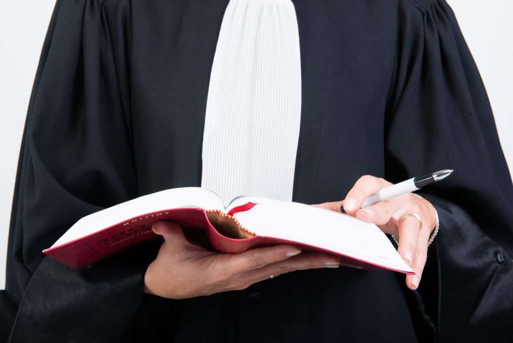 Cabinet d'avocat francophone